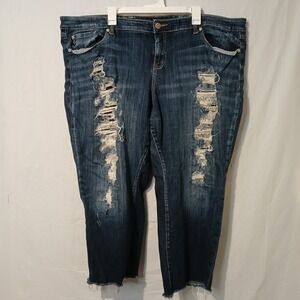Torrid Premium Size 26 Boyfriend Jeans Denim Capris Distressed 2014 Release